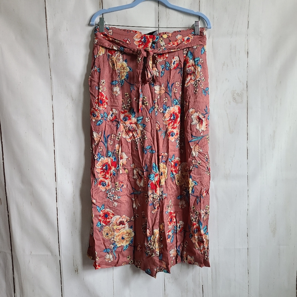 Fate by LFD HighRise Pink Floral Crop Boho pants